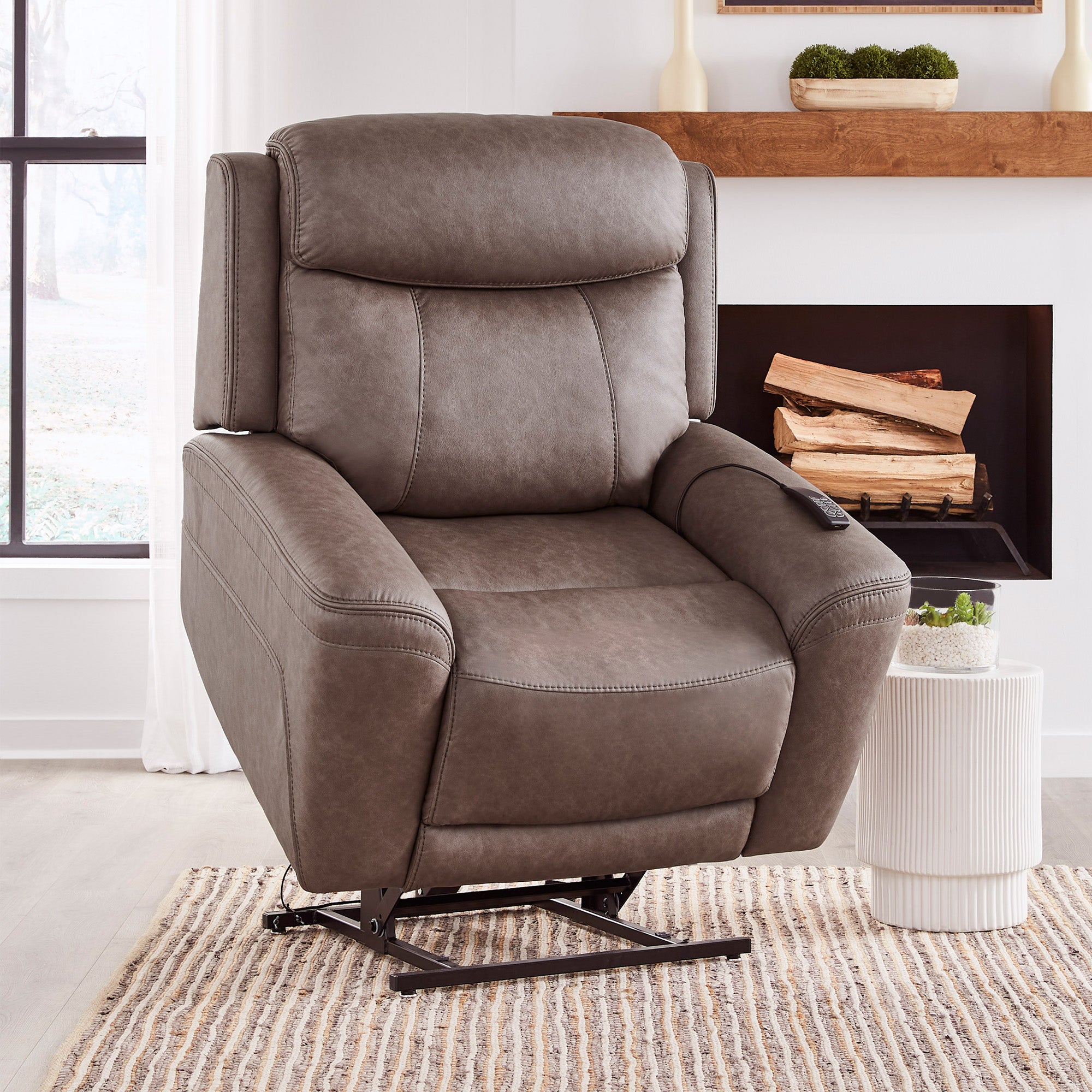 CALLAHAN - SYDNEY BRUNETTE Power Lift Recliner with Heat & Massage
