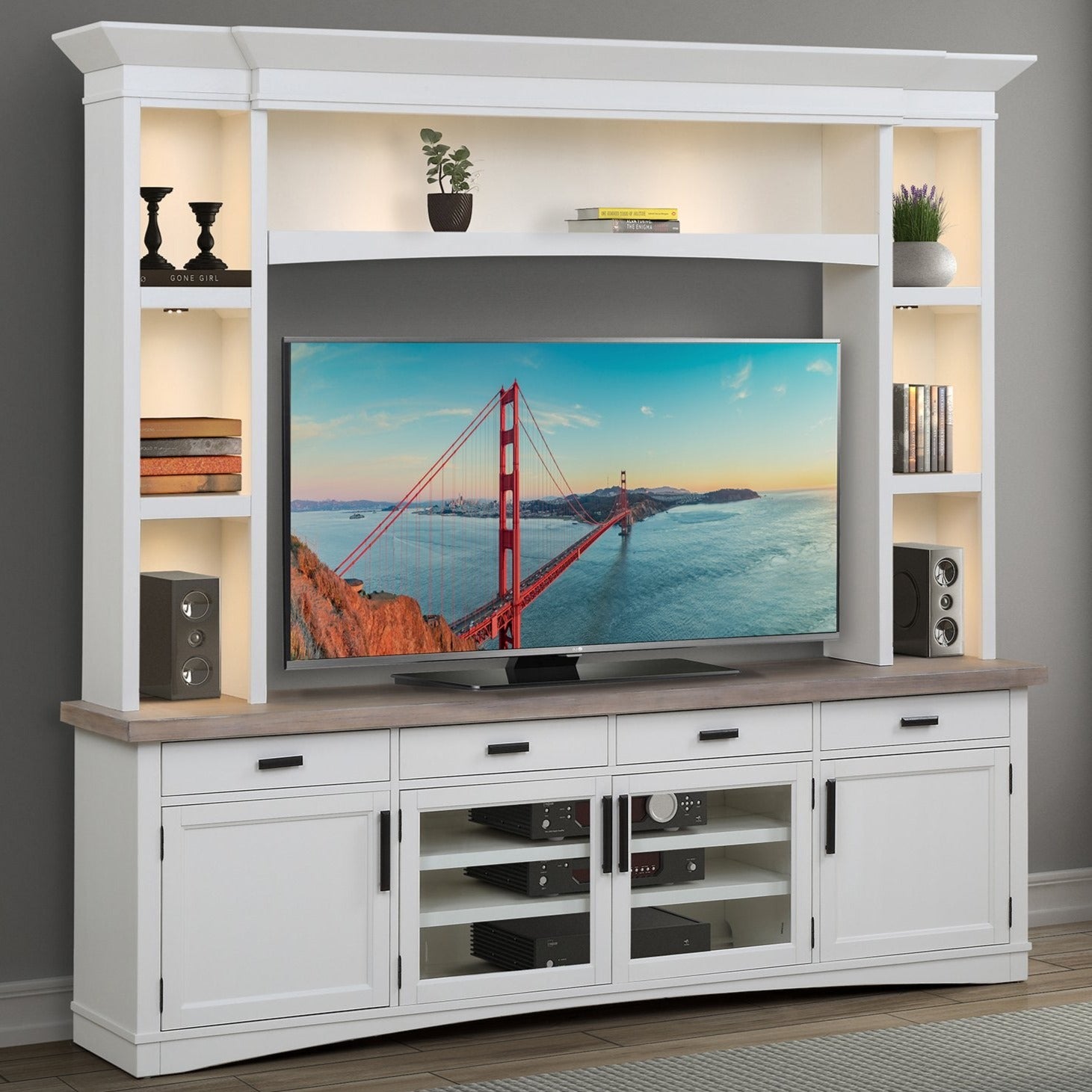 洋書 Sitcom Style America's Favorite TV Homes s-l400.jpg