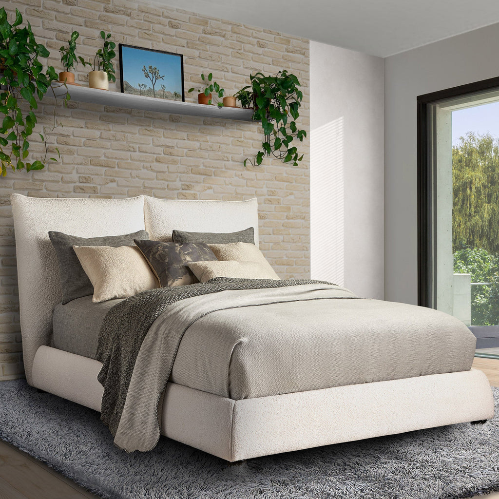 Soft new arrivals king bed
